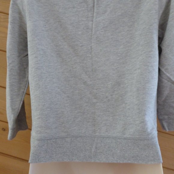 hinge Gray Floral Lace on Shoulder 3/4 Sleeve Crop Top 100% Cotton Sweatshirt S - Picture 8 of 9